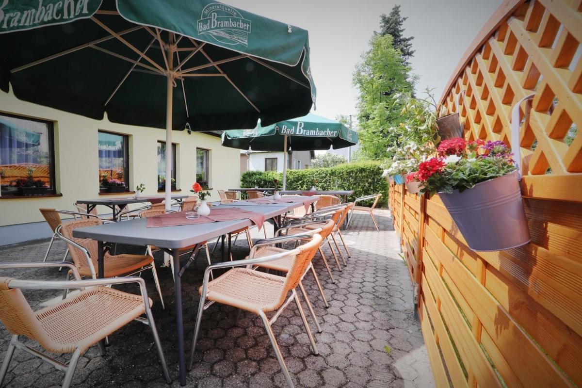 Hotel "Zum Einsiedler" Deutschneudorf エクステリア 写真