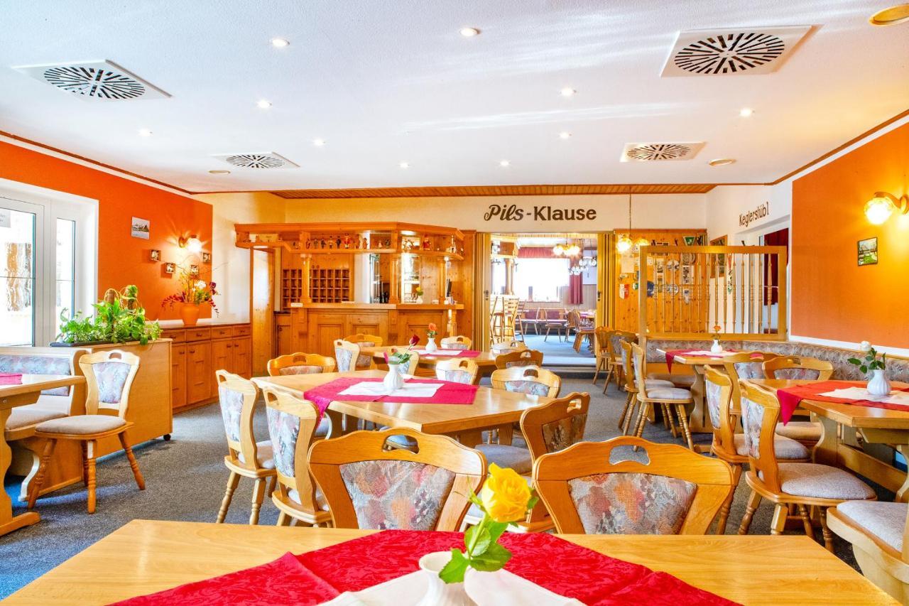 Hotel "Zum Einsiedler" Deutschneudorf エクステリア 写真
