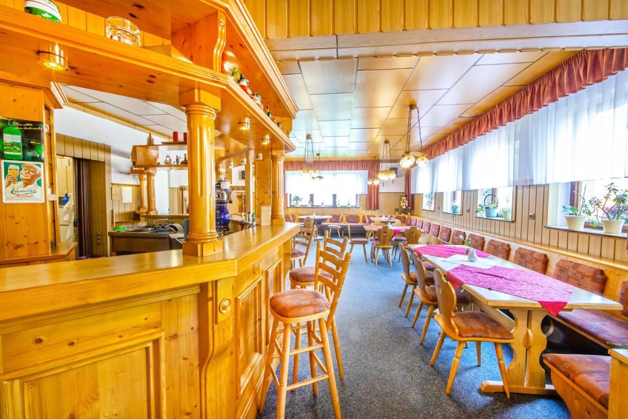 Hotel "Zum Einsiedler" Deutschneudorf エクステリア 写真