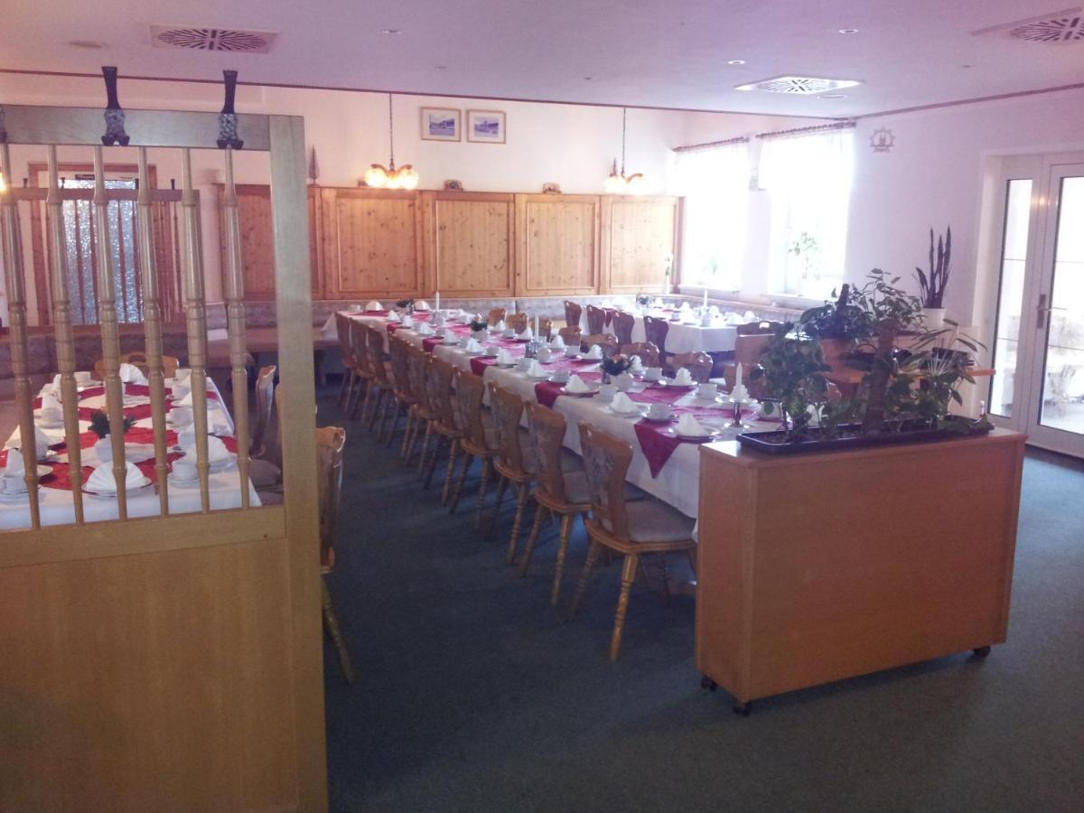Hotel "Zum Einsiedler" Deutschneudorf 部屋 写真
